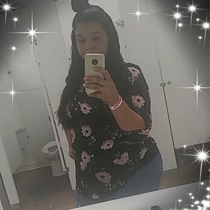 Meet your Posher, Natalie